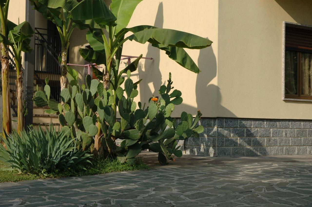 Vaprio dʼAdda B&B Villa Carolina מראה חיצוני תמונה